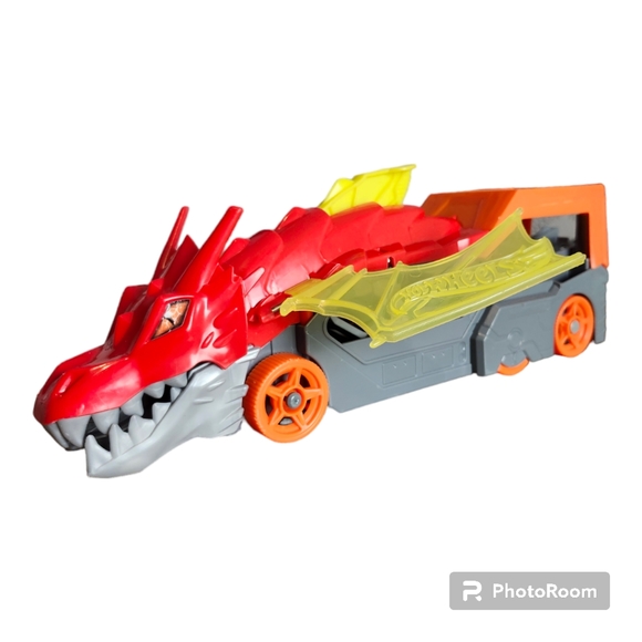 Hot Wheels City Dragon Launch Transporter, Spits Toy Cars from its Mouth - Picture 8 of 9